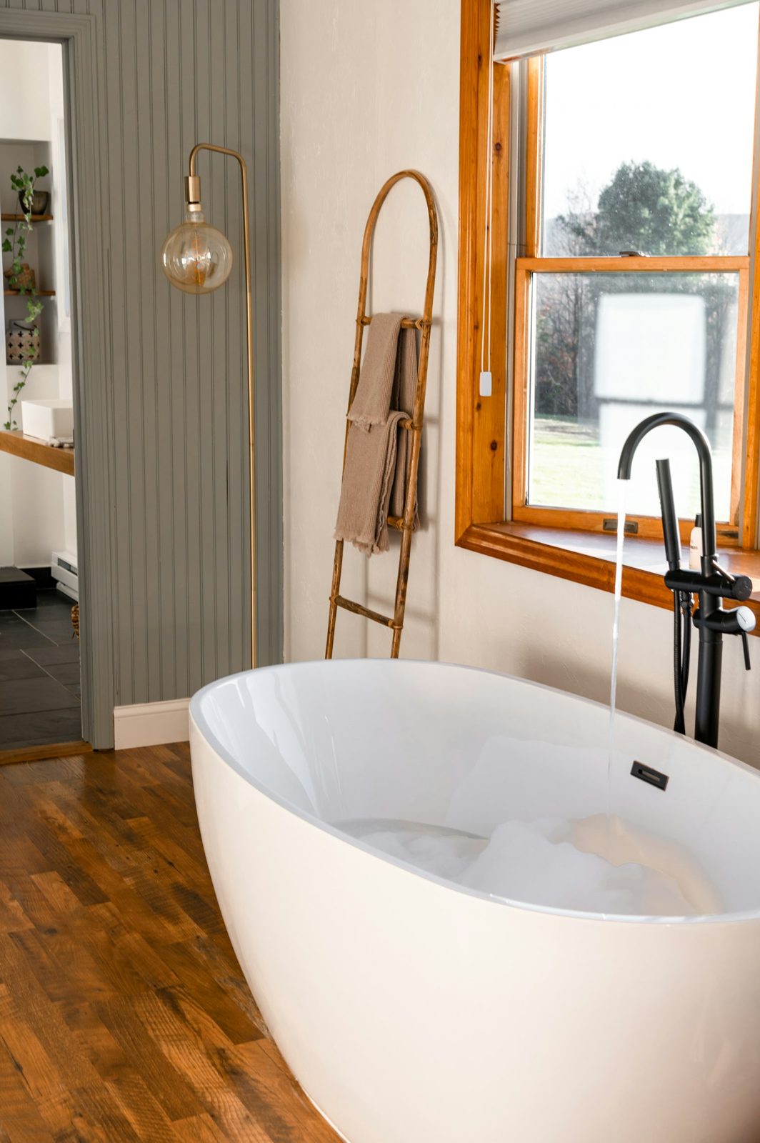 Bathroom renovation Morwell - hero
