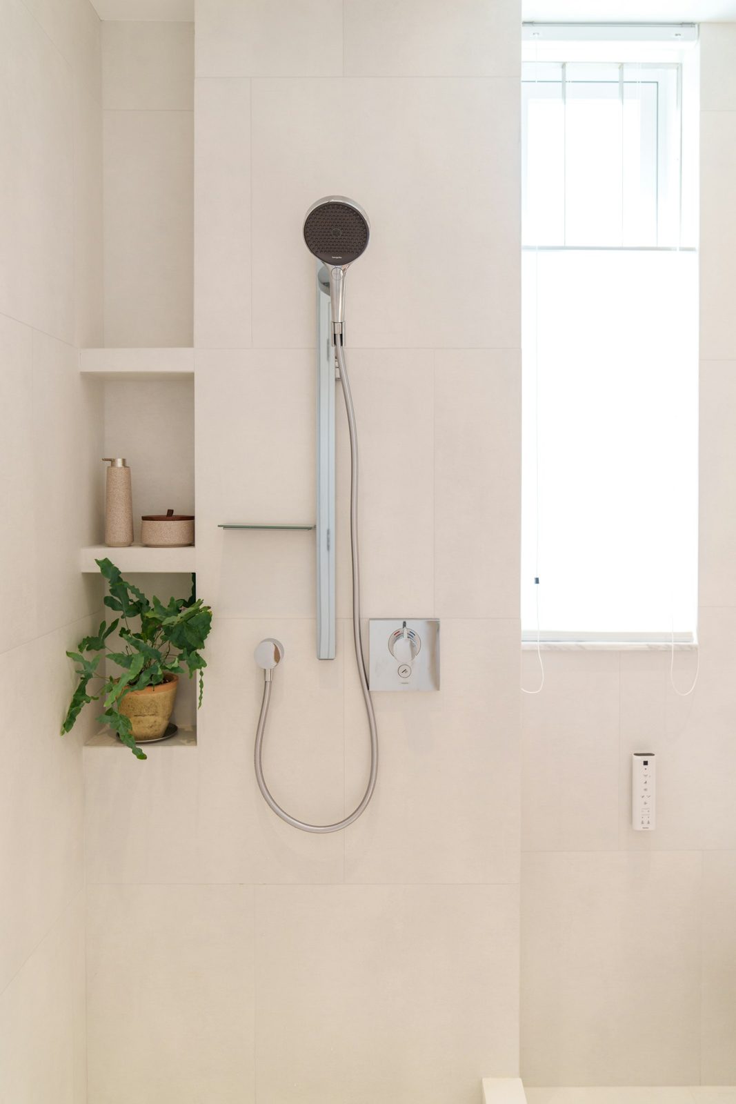 Bathroom renovation Morwell - leaking shower repairs